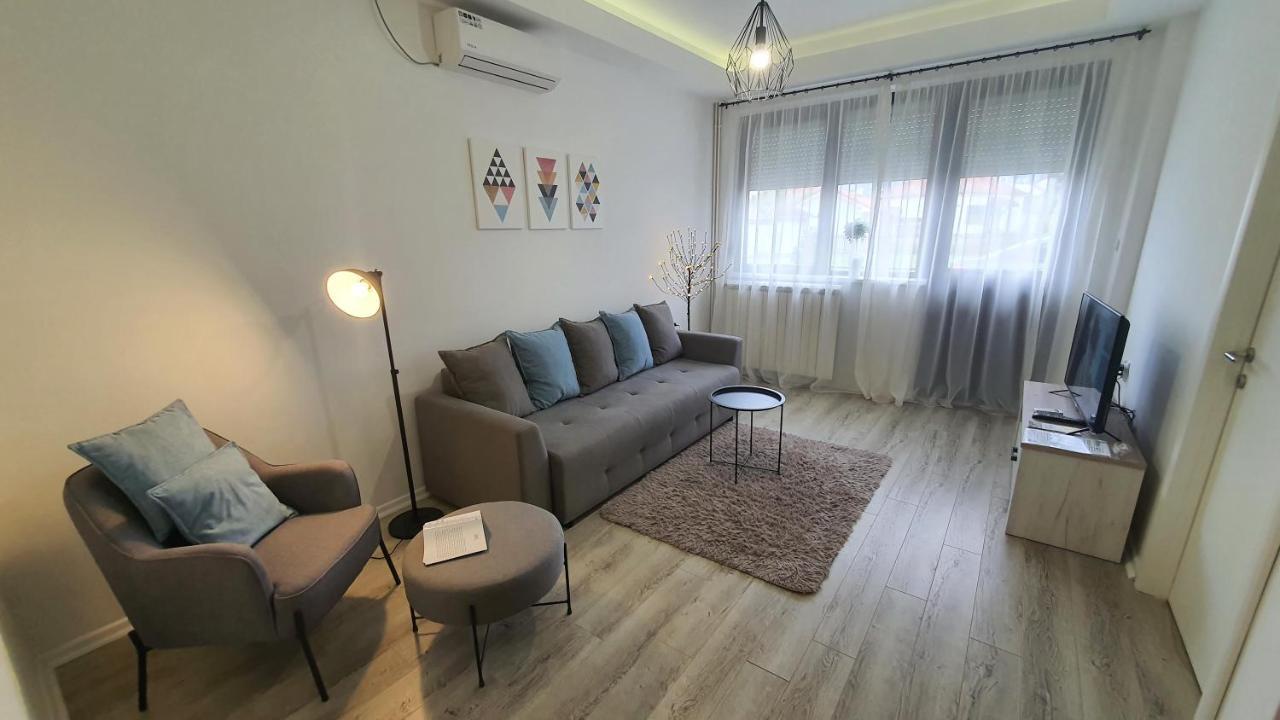 Apartments Spring Cacak Exterior photo
