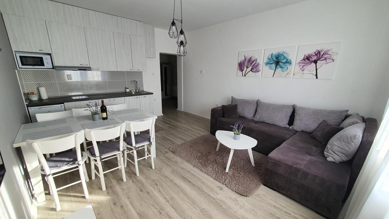 Apartments Spring Cacak Exterior photo