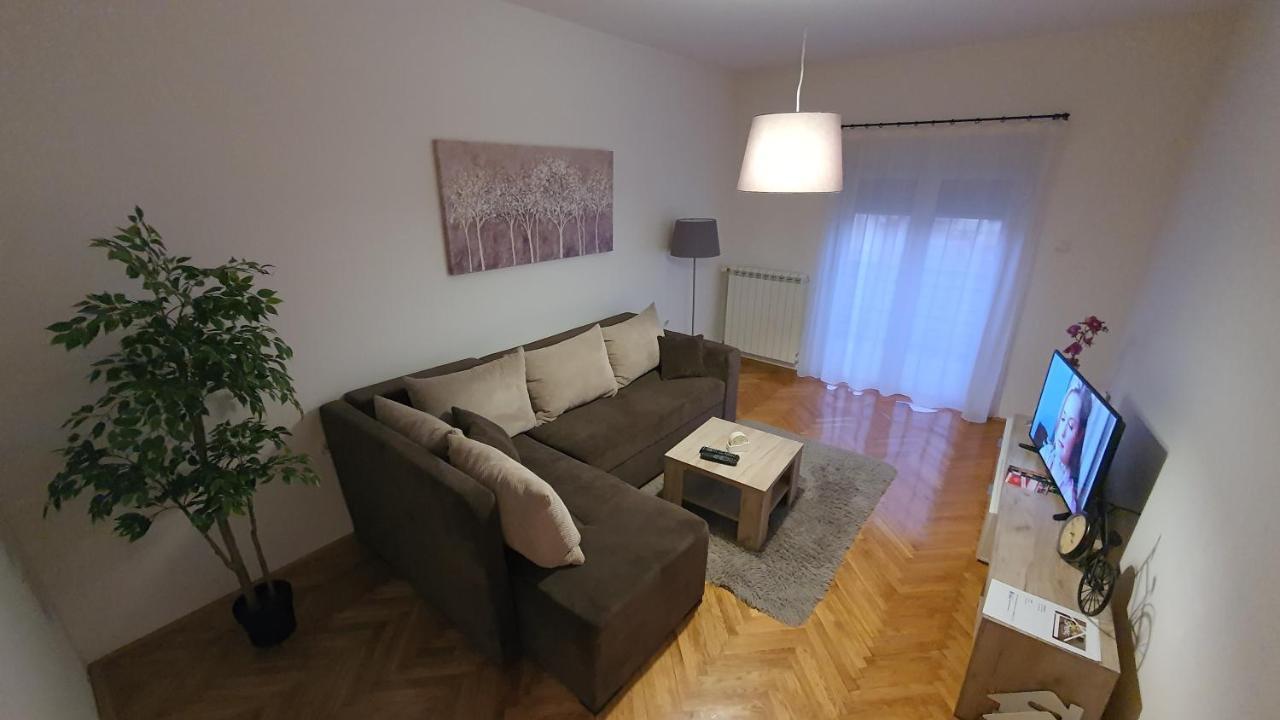 Apartments Spring Cacak Exterior photo